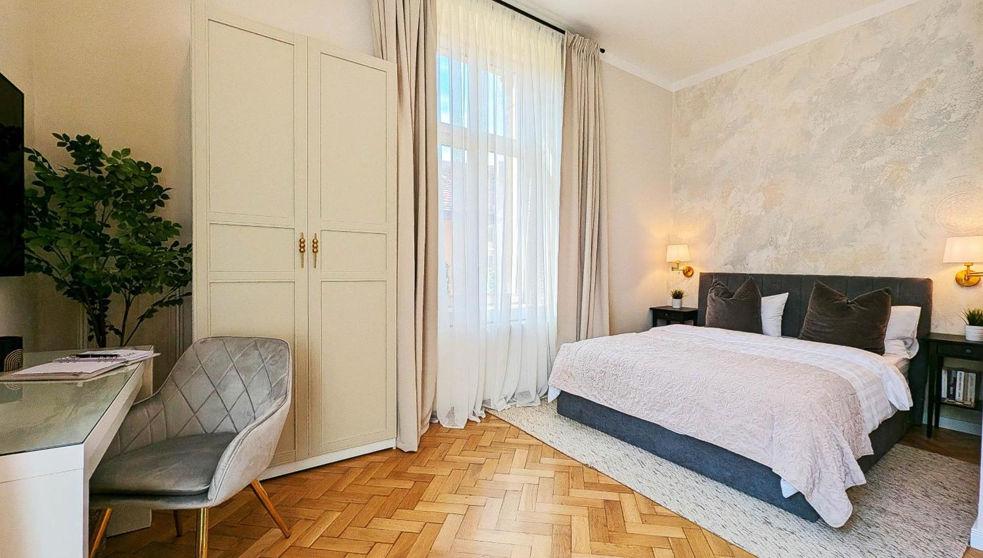 Apartment In Historic Center, Quiet Area, Ac 시비우 외부 사진