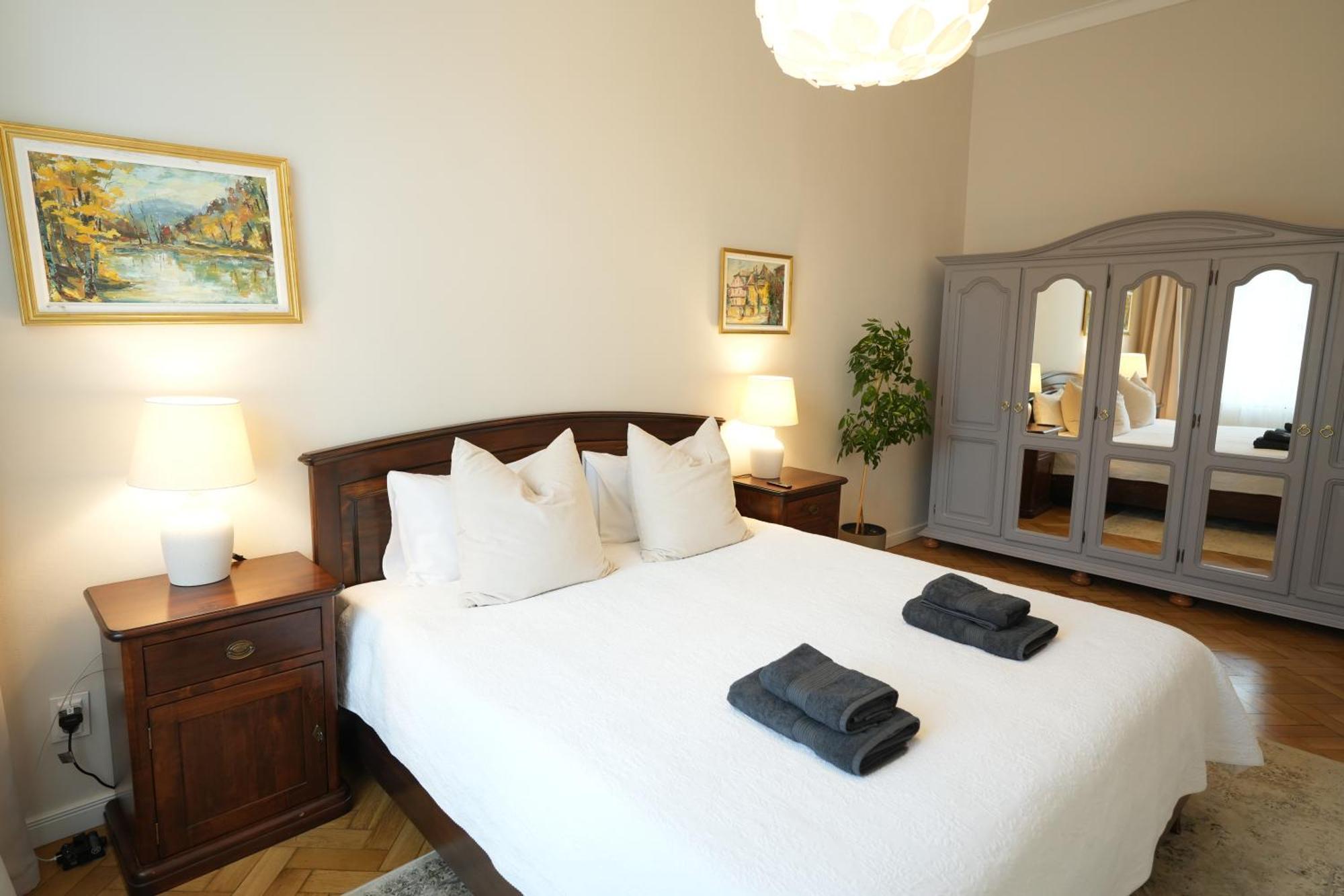 Apartment In Historic Center, Quiet Area, Ac 시비우 외부 사진